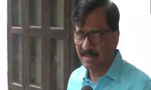 मुसलमानों पर बार-बार सवाल उठाना सही नहीं: शिवसेना सांसद संजय राउत मुसलमानों पर बार-बार सवाल उठाना सही नहीं: शिवसेना सांसद संजय राउत