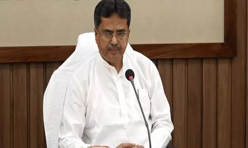 CM साहा ने डीएम, कलेक्टरों और अन्य अधिकारियों के साथ उच्च स्तरीय समीक्षा बैठक की अध्यक्षता की