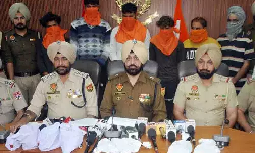 Amritsar में तीन विदेशी पिस्तौल के साथ चार गिरफ्तार