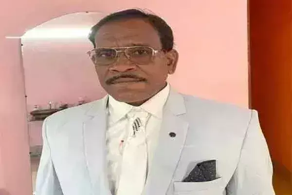 Jharkhand के शिक्षा मंत्री के छोटे भाई का निधन, रिम्स में थे इलाजरत Jharkhand के शिक्षा मंत्री के छोटे भाई का निधन, रिम्स में थे इलाजरत