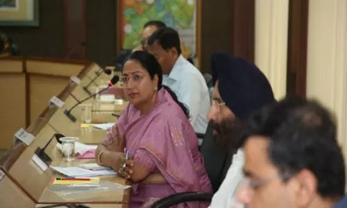 CM रेखा गुप्ता ने शहर को स्वच्छ और प्रदूषण मुक्त बनाने के लिए उच्च स्तरीय बैठक की अध्यक्षता की