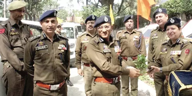 एडीजीपी सशस्त्र ने आईआरपी प्रथम बटालियन का दौरा किया एडीजीपी सशस्त्र ने आईआरपी प्रथम बटालियन का दौरा किया