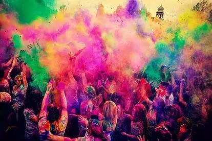 Holi Celebration 2025 : रंगों में सराबोर पूरा देश Holi Celebration 2025 : रंगों में सराबोर पूरा देश