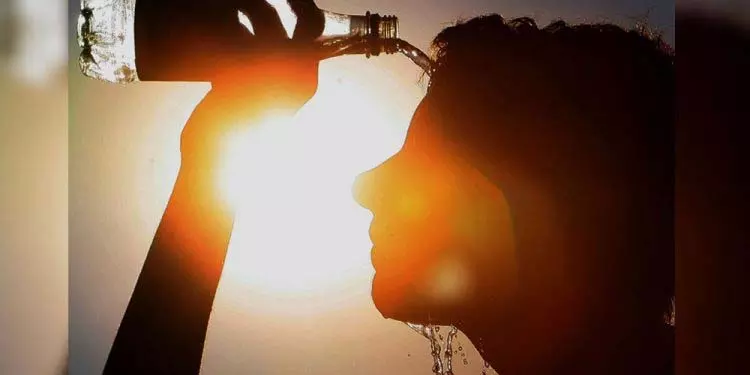 Odisha में आठ स्थानों पर पारा 40 डिग्री सेल्सियस तक पहुंचा Odisha में आठ स्थानों पर पारा 40 डिग्री सेल्सियस तक पहुंचा