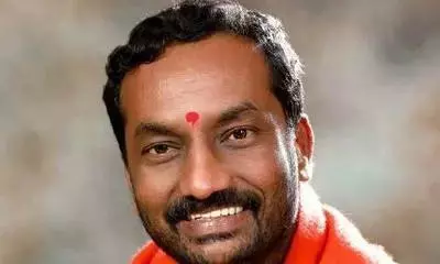 भाजपा सांसद रघुनंदन राव ने प्रतिनिधियों की सिफारिशों को लेकर TTD के रवैये पर चिंता जताई भाजपा सांसद रघुनंदन राव ने प्रतिनिधियों की सिफारिशों को लेकर TTD के रवैये पर चिंता जताई