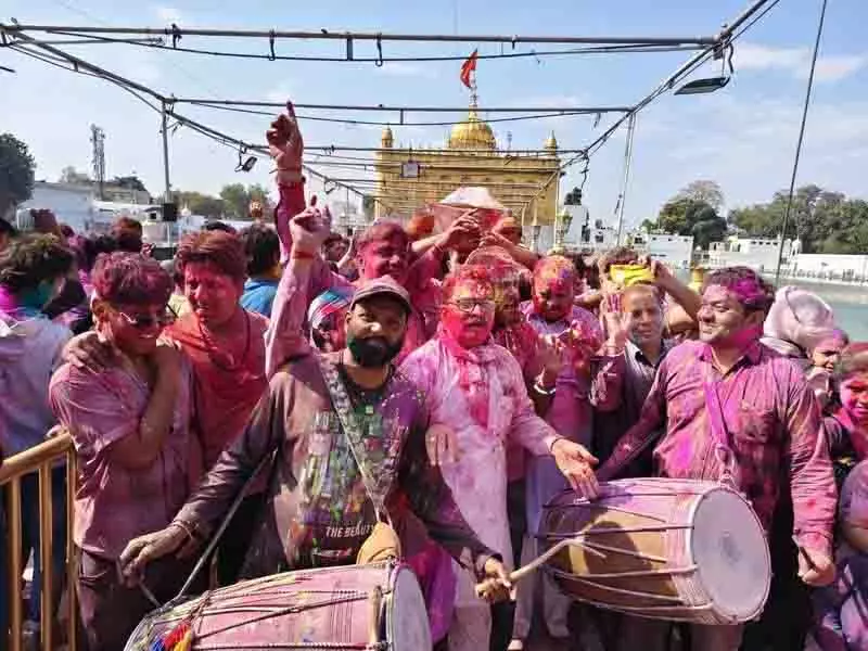 Punjab, हरियाणा में होली पर रंगों का उल्लास, उल्लास छाया Punjab, हरियाणा में होली पर रंगों का उल्लास, उल्लास छाया