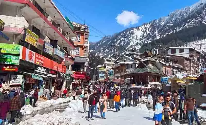 State में विदेशी पर्यटकों के आगमन में भारी गिरावट देखी गई State में विदेशी पर्यटकों के आगमन में भारी गिरावट देखी गई