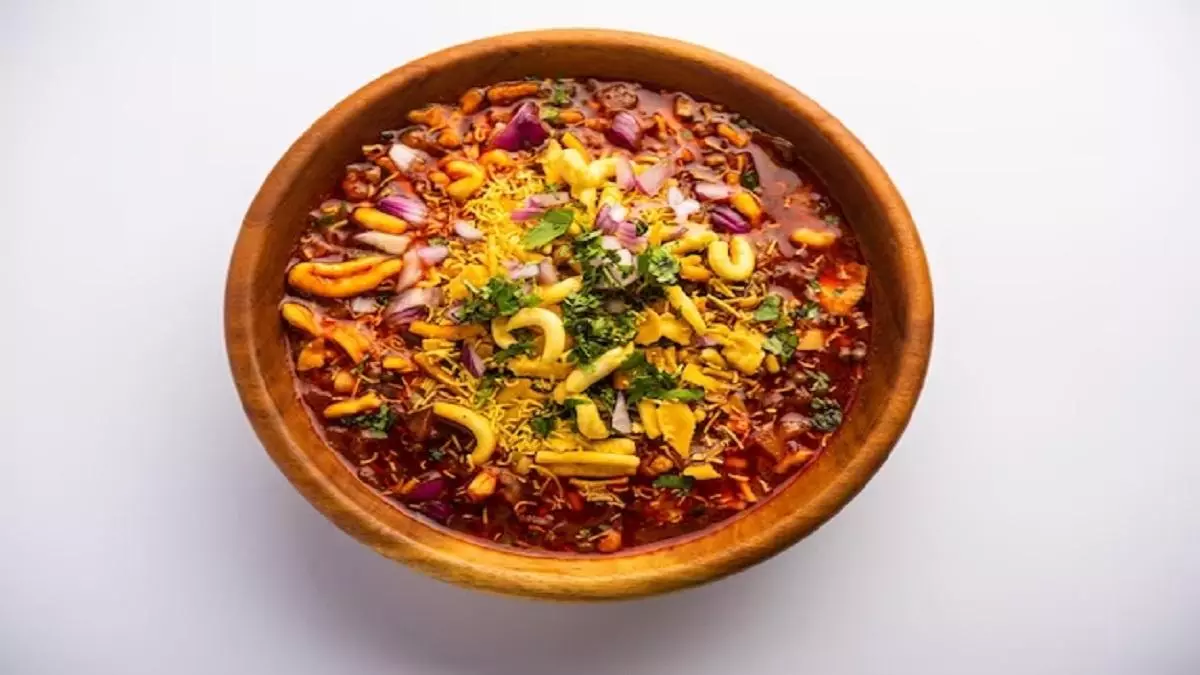 Sev और Tomato के कॉम्बिनेशन से बनती है लजीज सब्जी Sev और Tomato के कॉम्बिनेशन से बनती है लजीज सब्जी