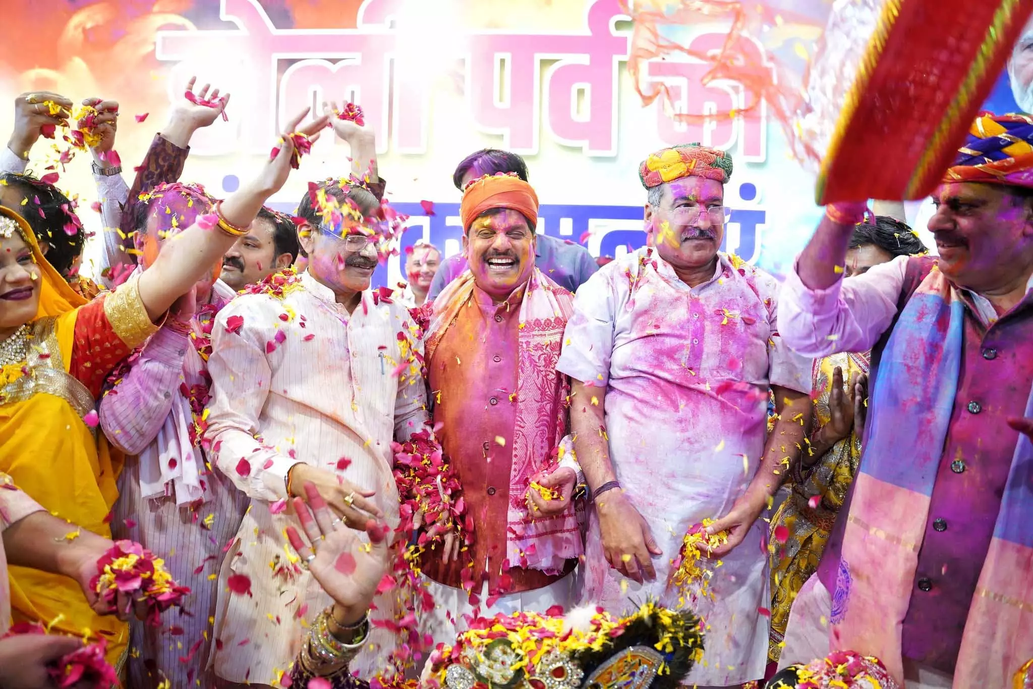 पीएम मोदी देशवासियों की जिंदगी में खुशहाली का रंग भरने के लिए प्रयासरत : मोहन यादव पीएम मोदी देशवासियों की जिंदगी में खुशहाली का रंग भरने के लिए प्रयासरत : मोहन यादव