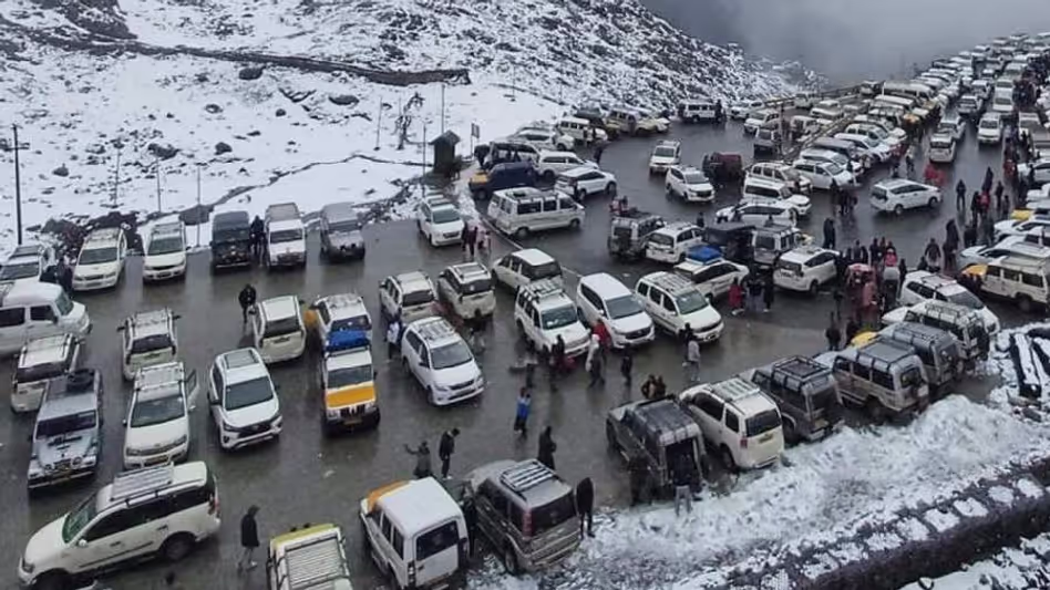 Sikkim ने यातायात नियमों का स्वागत किया Sikkim ने यातायात नियमों का स्वागत किया