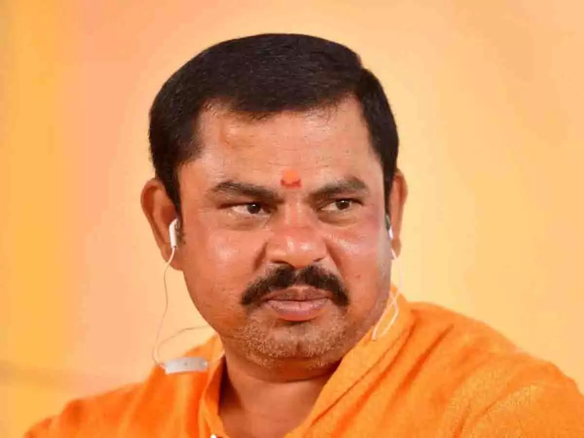 Raja Singh ने तेलंगाना भाजपा नेताओं पर सीएम के साथ ‘गुप्त बैठक’ करने का आरोप लगाया Raja Singh ने तेलंगाना भाजपा नेताओं पर सीएम के साथ ‘गुप्त बैठक’ करने का आरोप लगाया