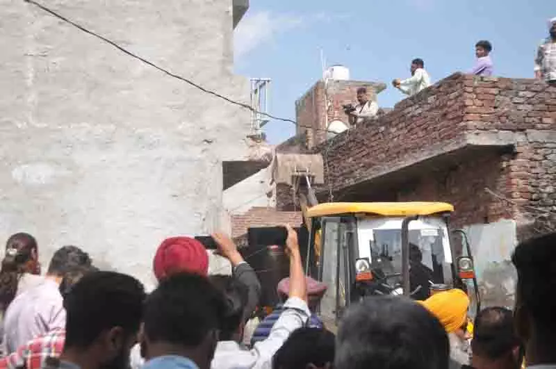 Amritsar में एक और ड्रग तस्कर का घर ढहाया जाएगा Amritsar में एक और ड्रग तस्कर का घर ढहाया जाएगा