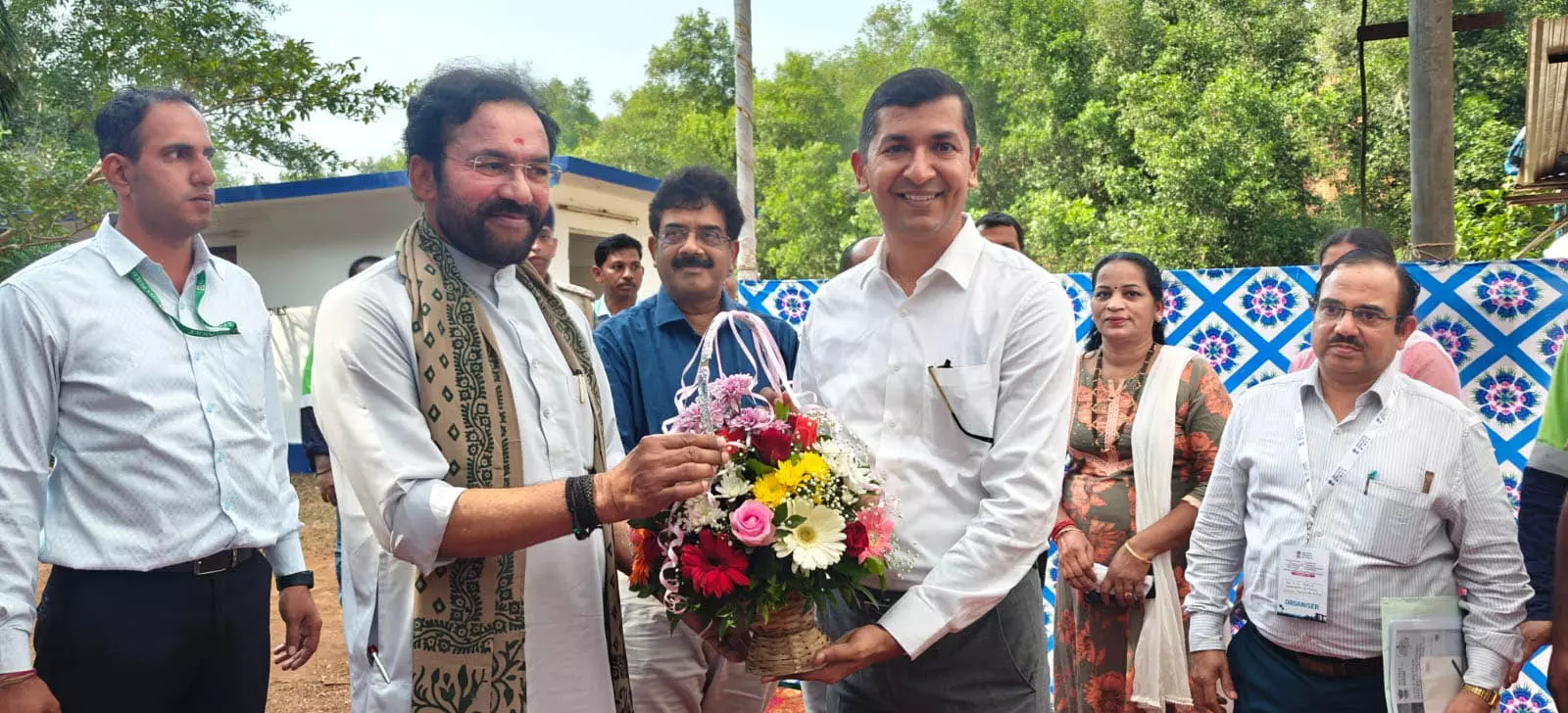 केंद्रीय मंत्री ने खदान सुधार के लिए वेदांता सेसा Goa की सराहना की केंद्रीय मंत्री ने खदान सुधार के लिए वेदांता सेसा Goa की सराहना की