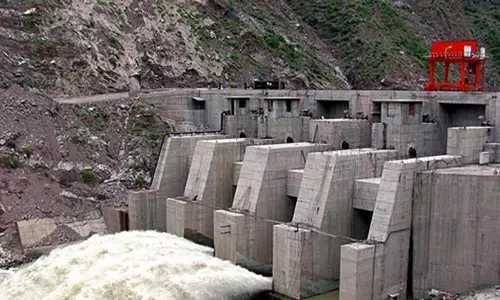 केंद्रीय वित्त पोषण की कमी के कारण उरी मोहरा बिजली परियोजना का पुनरुद्धार रुका केंद्रीय वित्त पोषण की कमी के कारण उरी मोहरा बिजली परियोजना का पुनरुद्धार रुका