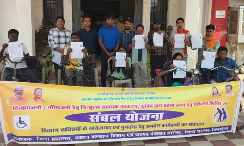 फ्री में यात्रा, 12 दिव्यांगों को मिला बस पास