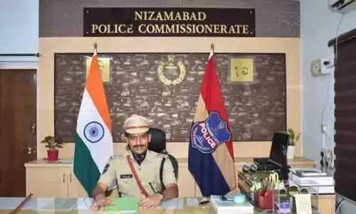 Nizamabad पुलिस ने अवैध सट्टेबाजी ऐप्स पर ध्यान केंद्रित किया