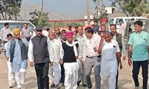 Jaipur: स्वयंसहायता समूह संभाले गांवों की सफाई की जिम्मेदारी- पंचायती राज मंत्री Jaipur: स्वयंसहायता समूह संभाले गांवों की सफाई की जिम्मेदारी- पंचायती राज मंत्री