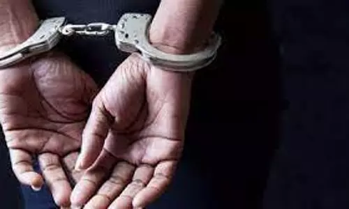 Etawah : पुलिस से मुठभेड़ में आगरा का अपराधी गिरफ्तार Etawah : पुलिस से मुठभेड़ में आगरा का अपराधी गिरफ्तार
