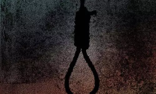 ऑनलाइन गेम में पैसे हारने पर नाबालिग लड़की ने की आत्महत्या