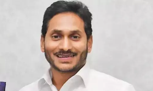 Jagan ने पिनेली गांव वालों को समर्थन का आश्वासन दिया