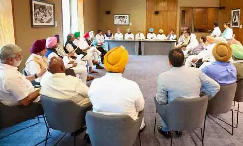 Punjab कांग्रेस नेताओं के बीच दरार उभर कर सामने आई