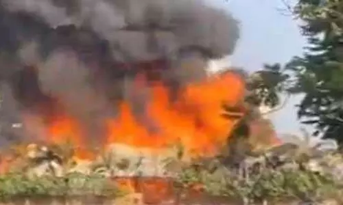 Rajkot : भीषण आग का तांडव, 3 की मौत Rajkot : भीषण आग का तांडव, 3 की मौत