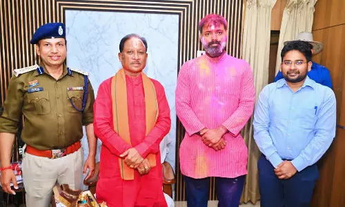 CM साय के गृहग्राम बगिया में होली की धूम