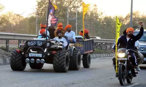 Hola मोहल्ला उत्सव पूरे चरम पर