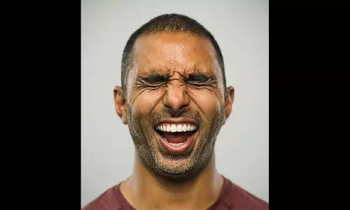 Editor: आई-ड्रॉप में गड़बड़ी और डोनाल्ड ट्रम्प की चुनावी बढ़त Editor: आई-ड्रॉप में गड़बड़ी और डोनाल्ड ट्रम्प की चुनावी बढ़त