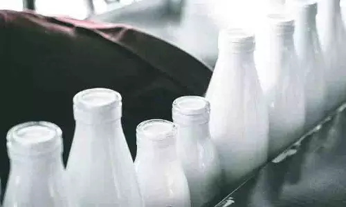 Hyderabad: त्योहारी सीजन में दूध के खतरनाक विकल्पों पर प्रशासन ने की कार्रवाई