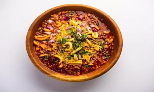 Sev और Tomato के कॉम्बिनेशन से बनती है लजीज सब्जी Sev और Tomato के कॉम्बिनेशन से बनती है लजीज सब्जी