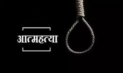 Ballia: वार्ड नंबर 2 में युवती ने फांसी लगाकर की आत्महत्या Ballia: वार्ड नंबर 2 में युवती ने फांसी लगाकर की आत्महत्या