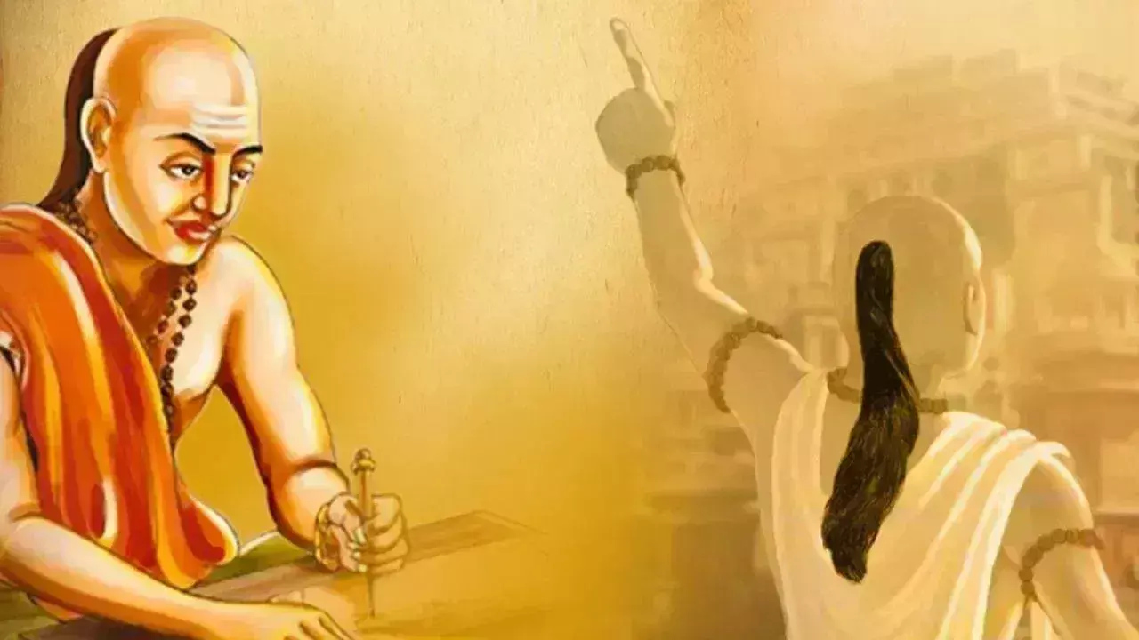 Chanakya Niti: कैसे बन जाते हैं मां बाप अपने ही बच्चों के दुश्मन? यहां जानें