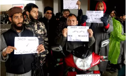 Jammu: विकलांग एसोसिएशन ने किया प्रदर्शन, बजट में अनदेखी का लगाया आरोप