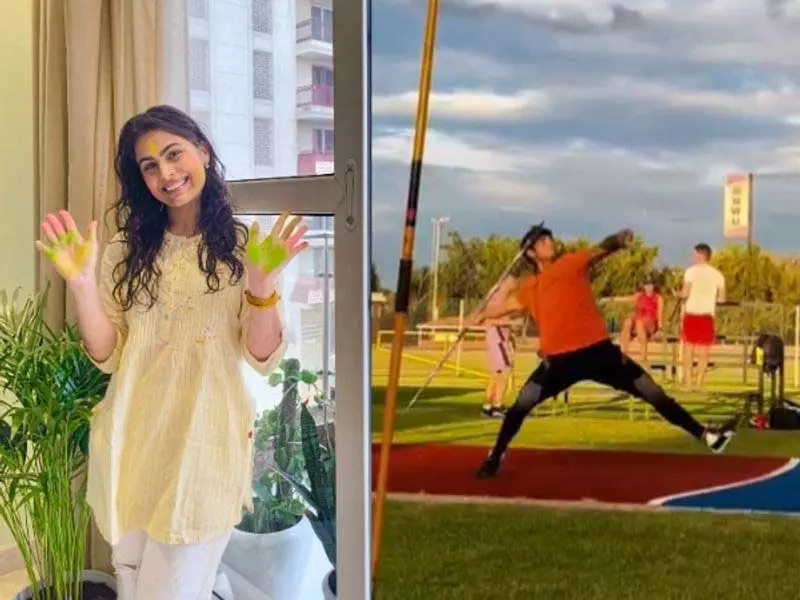 Manu Bhaker, नीरज चोपड़ा ने हर्षोल्लास के साथ मनाई होली Manu Bhaker, नीरज चोपड़ा ने हर्षोल्लास के साथ मनाई होली