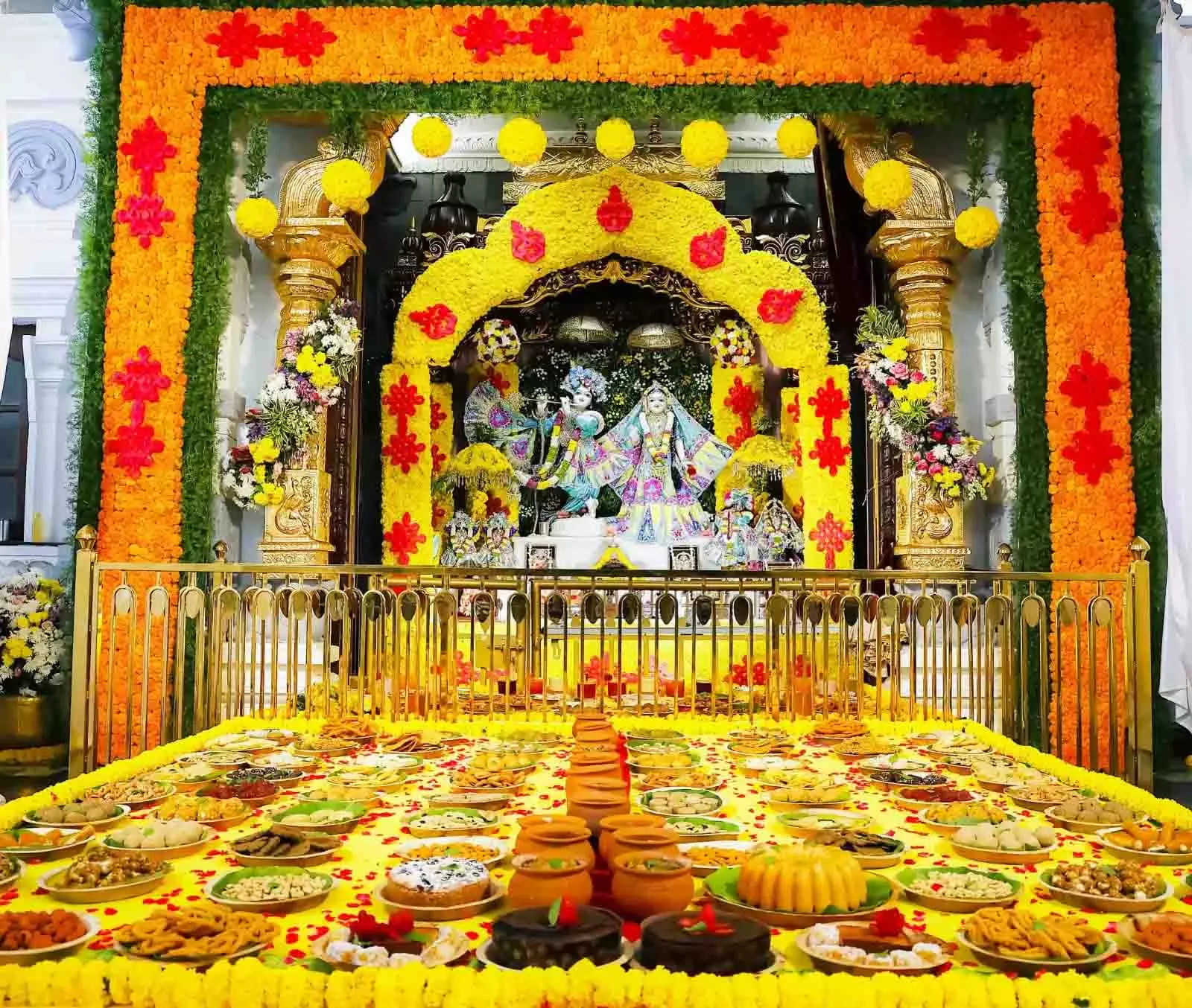 Telangana: हरे कृष्ण स्वर्ण मंदिर में श्री गौरा पूर्णिमा मनाई गई Telangana: हरे कृष्ण स्वर्ण मंदिर में श्री गौरा पूर्णिमा मनाई गई