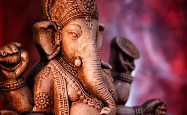 कटने के बाद कहां गया था Bhagwan Ganesh का असली मस्तक? जाने कथा कटने के बाद कहां गया था Bhagwan Ganesh का असली मस्तक? जाने कथा