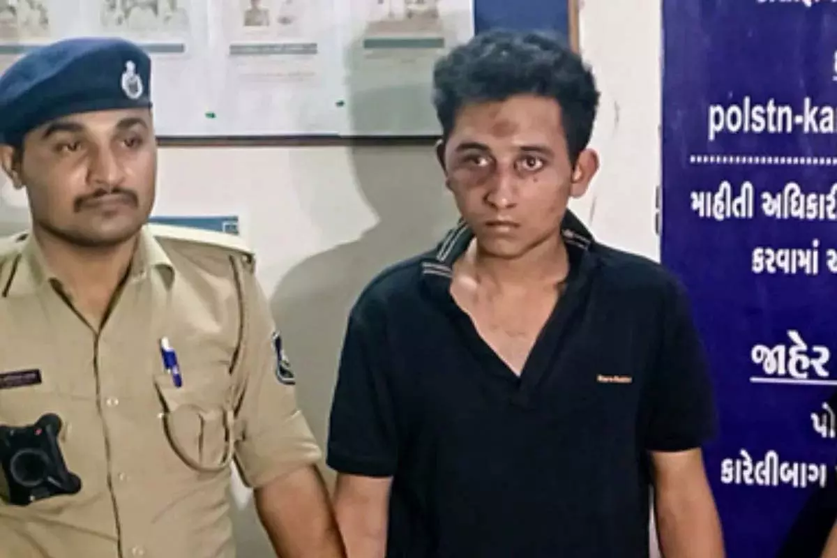 Vadodara कार दुर्घटना में एक महिला की मौत Vadodara कार दुर्घटना में एक महिला की मौत
