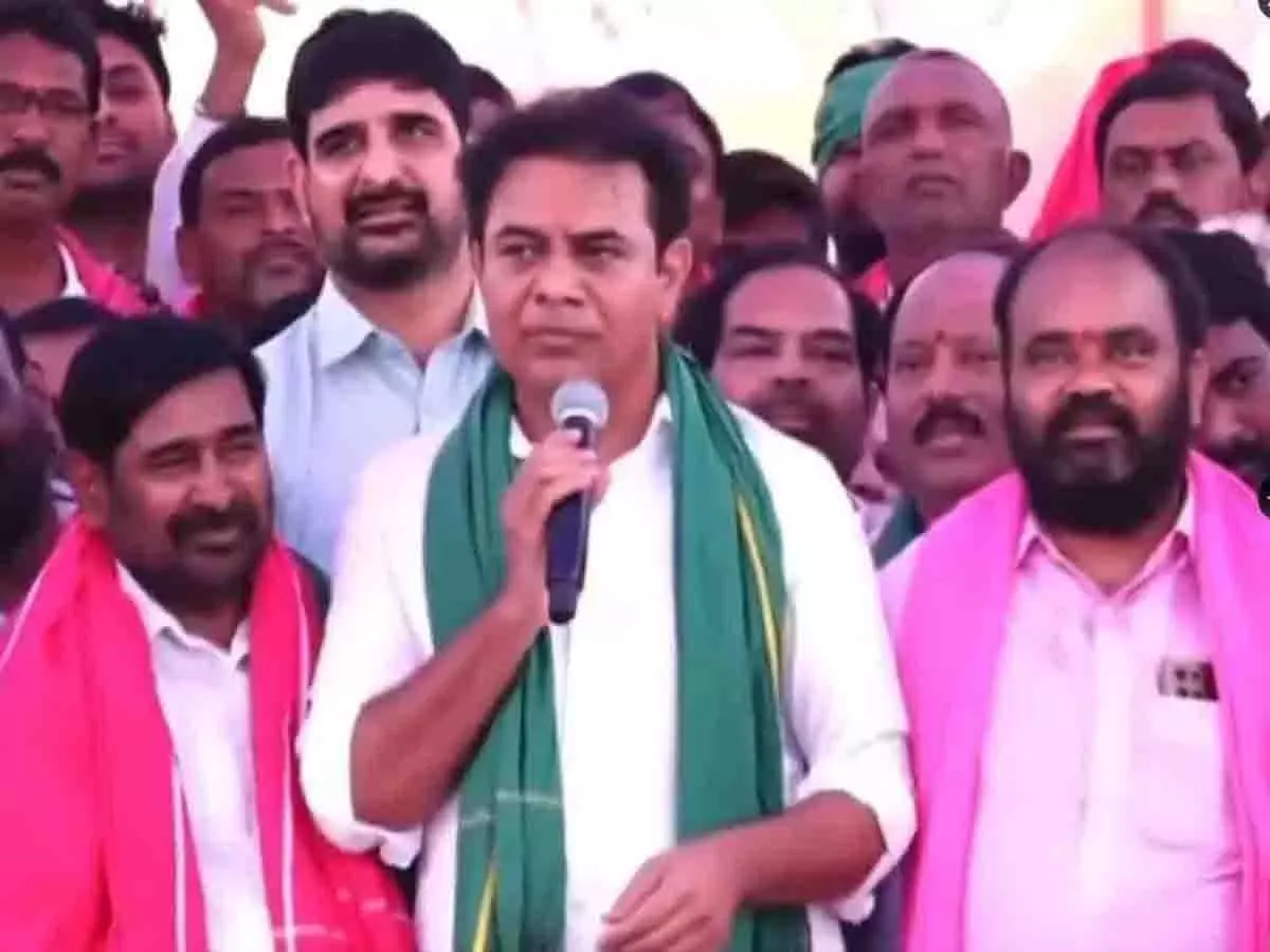 BRS ने विधानसभा से विधायक के निलंबन के खिलाफ प्रदर्शन किया BRS ने विधानसभा से विधायक के निलंबन के खिलाफ प्रदर्शन किया