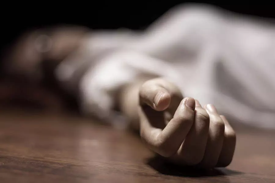Bengal: होली समारोह में शामिल होने के लिए बुलाए जाने पर छात्र की चाकू घोंपकर हत्या Bengal: होली समारोह में शामिल होने के लिए बुलाए जाने पर छात्र की चाकू घोंपकर हत्या