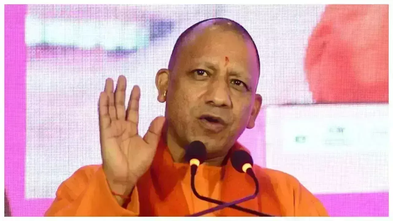 Gorakhpur: शताब्दी वर्ष को भव्य व ऐतिहासिक बनाने की अभी से शुरू करें तैयारी : सीएम योगी Gorakhpur: शताब्दी वर्ष को भव्य व ऐतिहासिक बनाने की अभी से शुरू करें तैयारी : सीएम योगी