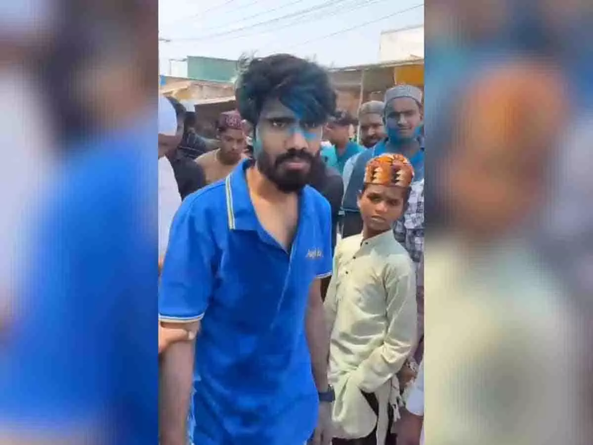 Kothur में नमाज के लिए जा रहे श्रद्धालुओं पर उपद्रवियों ने फेंके होली के रंग Kothur में नमाज के लिए जा रहे श्रद्धालुओं पर उपद्रवियों ने फेंके होली के रंग