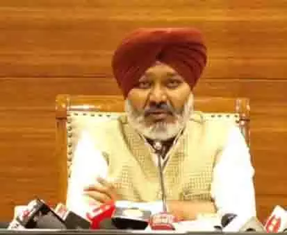 पंजाब के तीन शहरों में विश्व स्तरीय सड़कें बनेंगी: Harpal Cheema पंजाब के तीन शहरों में विश्व स्तरीय सड़कें बनेंगी: Harpal Cheema