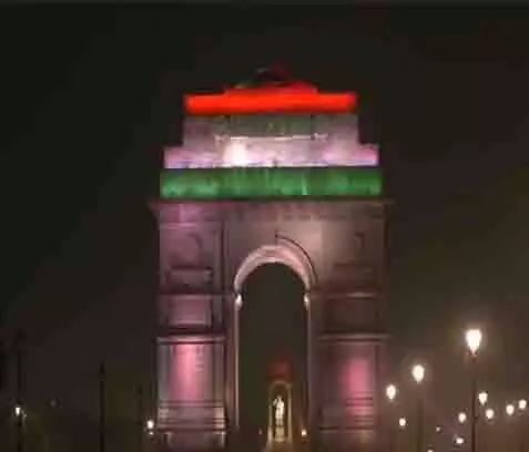 दिल्ली का AQI तीन साल बाद 85 पर पहुंचा दिल्ली का AQI तीन साल बाद 85 पर पहुंचा