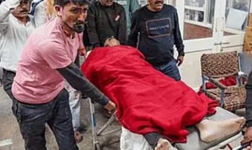 BREKING NEWS : कांग्रेस के पूर्व विधायक बंबर ठाकुर पर फायरिंग BREKING NEWS : कांग्रेस के पूर्व विधायक बंबर ठाकुर पर फायरिंग