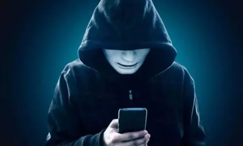 Online Scams से बचने के लिए गूगल की ये अहम बातें रखें याद Online Scams से बचने के लिए गूगल की ये अहम बातें रखें याद