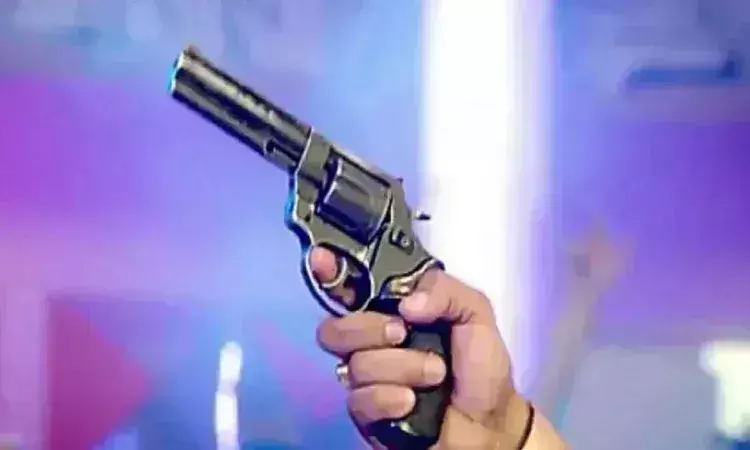 Ballia: होली के जश्न में चली गोली, दो घायल