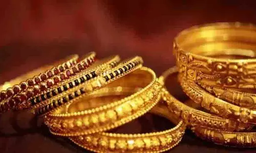 Hyderabad: ग्राहक बनकर आए व्यक्ति ने आभूषण की दुकान से सोने का सिक्का चुराया