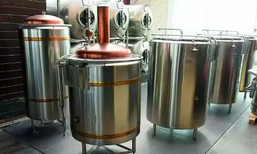 Telangana ने माइक्रोब्रूवरी नियमों में ढील दी Telangana ने माइक्रोब्रूवरी नियमों में ढील दी