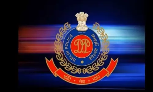 New Delhi: दिल्ली साइबर पुलिस ने महिला को ब्लैकमेल करने वाले व्यक्ति को गिरफ्तार किया New Delhi: दिल्ली साइबर पुलिस ने महिला को ब्लैकमेल करने वाले व्यक्ति को गिरफ्तार किया
